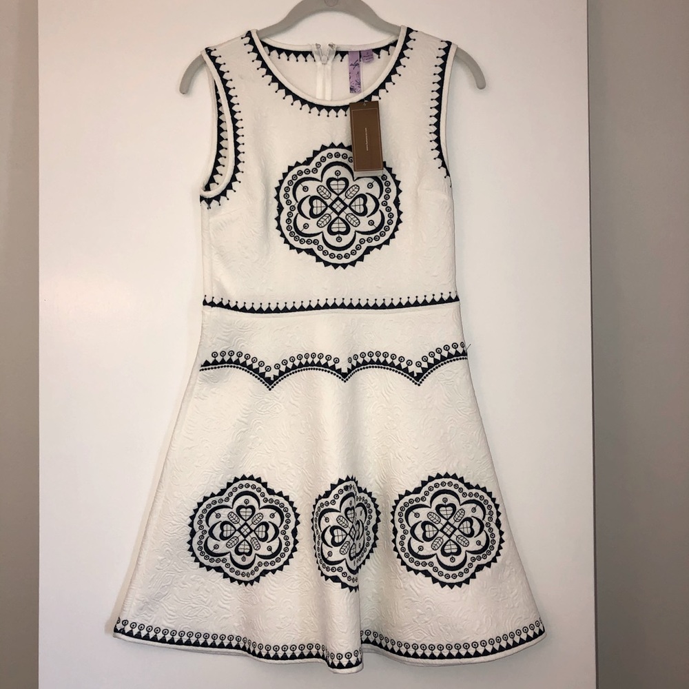 NWT Alya Embroidered Dress, Size Small
